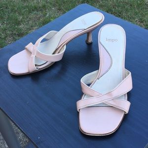 Peachy pink sandals sz 8